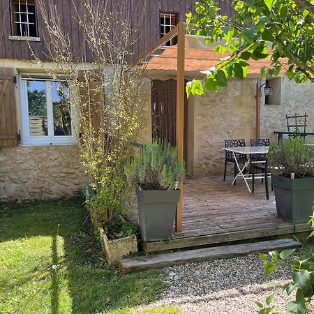 Gite " Suzon" A Peyroutas Vignonet St Emilion Exterior foto